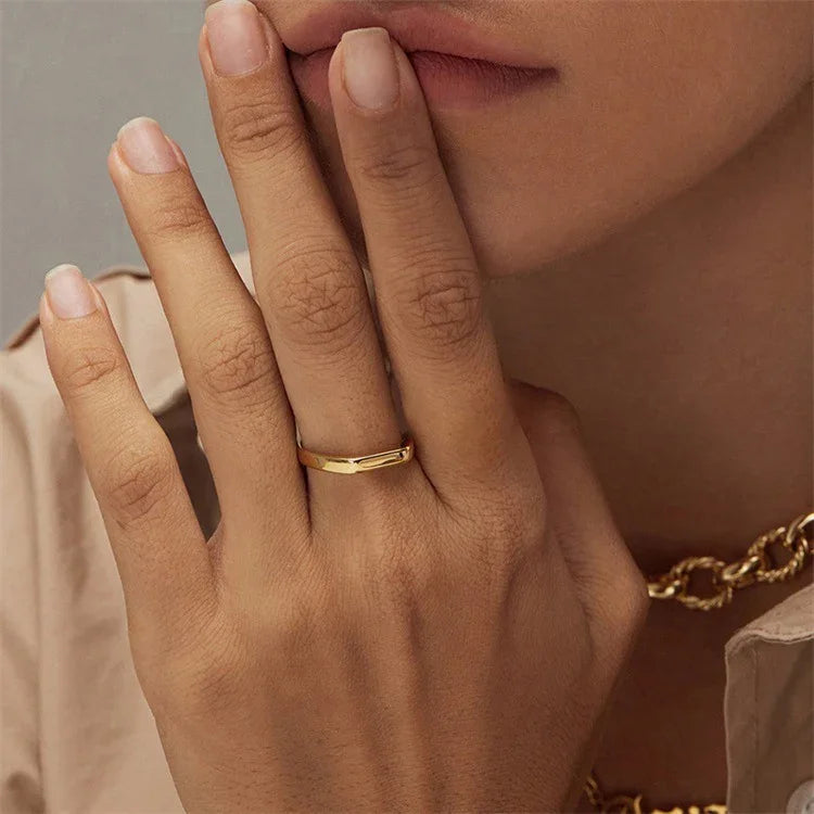 [Royal&Vicky]Sasha Geometrischer Goldring