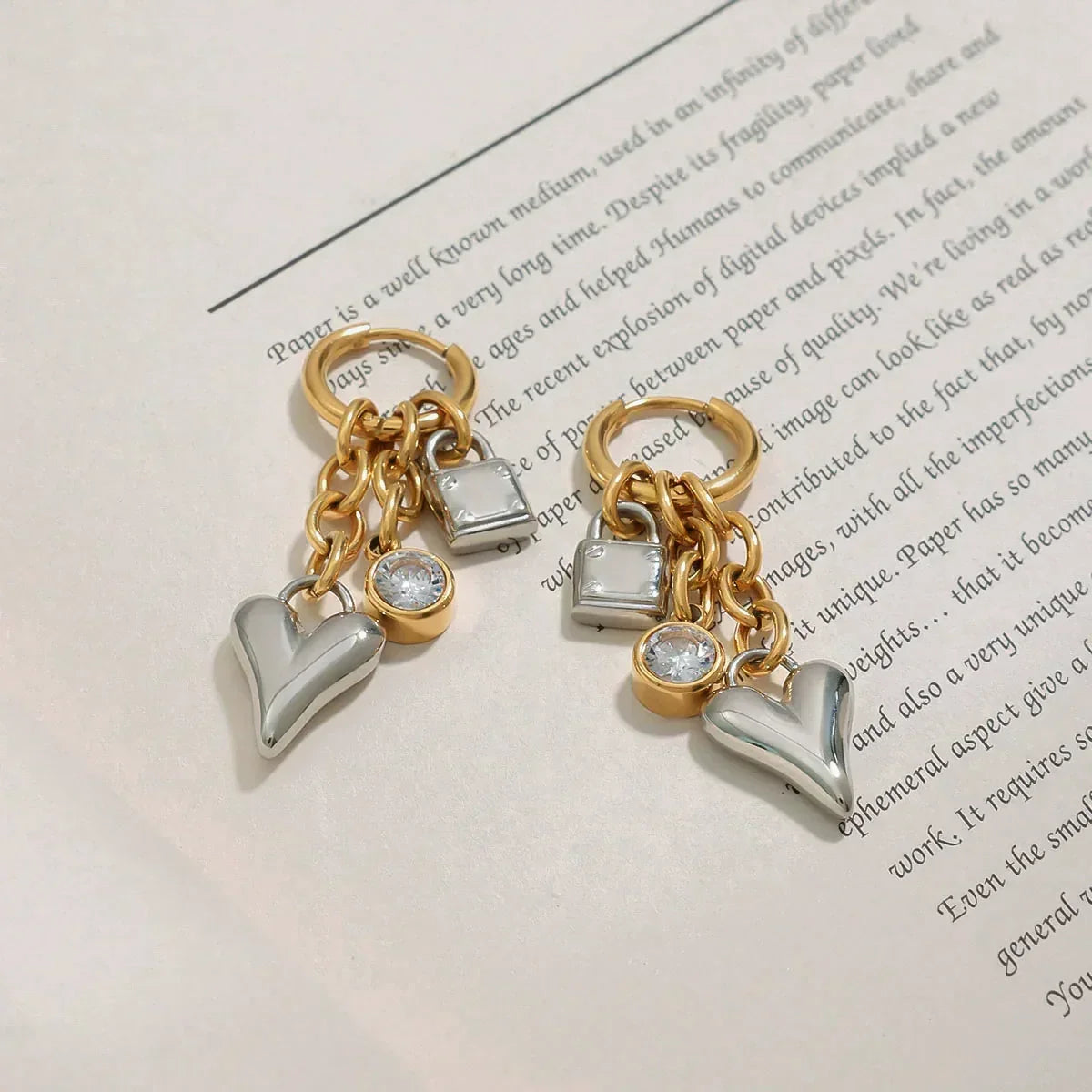 [Royal&Vicky]サラ ハート＆ロック ゴールドピアス