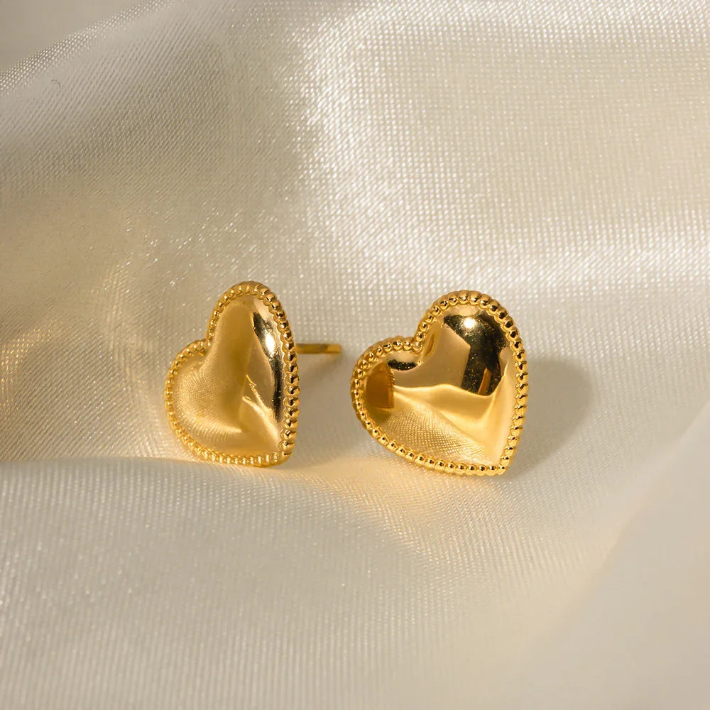 [ロイヤル＆ヴィッキー] ルースハートゴールドピアス