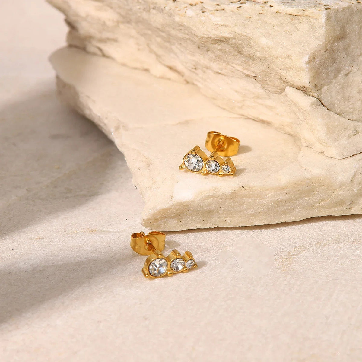 [Royal&Vicky] リラゴールドピアス