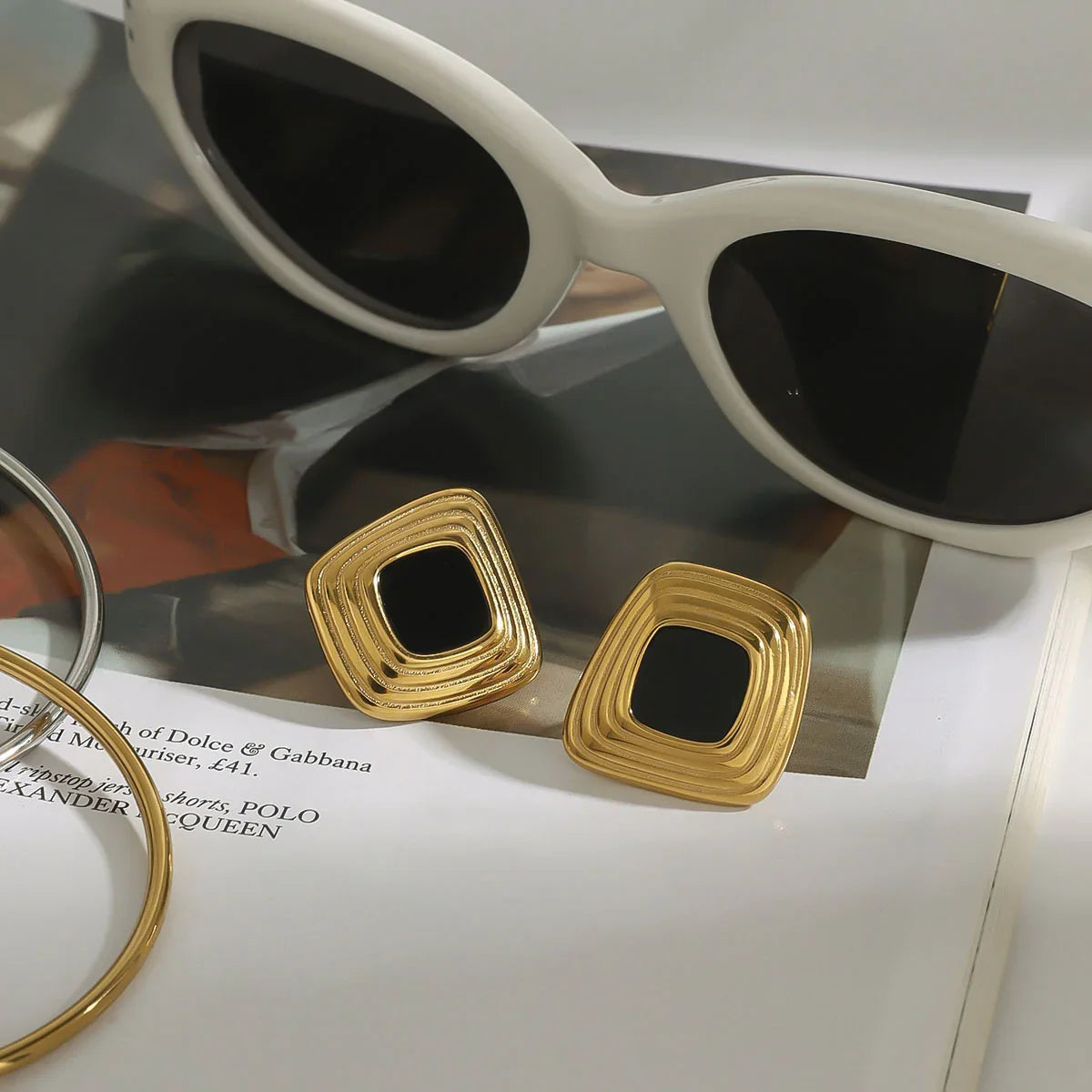 [Royal&Vicky]Geometrische goldene Sylvie-Ohrringe