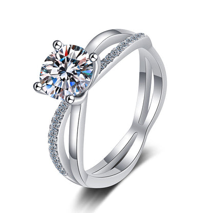 [Royal&Vicky]ELEGANT 4-PRONG CROSSOVER MOISSANITE ENGAGEMENT RING