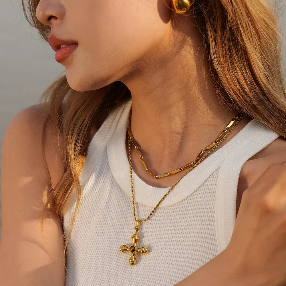 {
  "[Royal&Vicky]Della Gold Necklace": "[Royal&Vicky] デラ ゴールドネックレス"
}