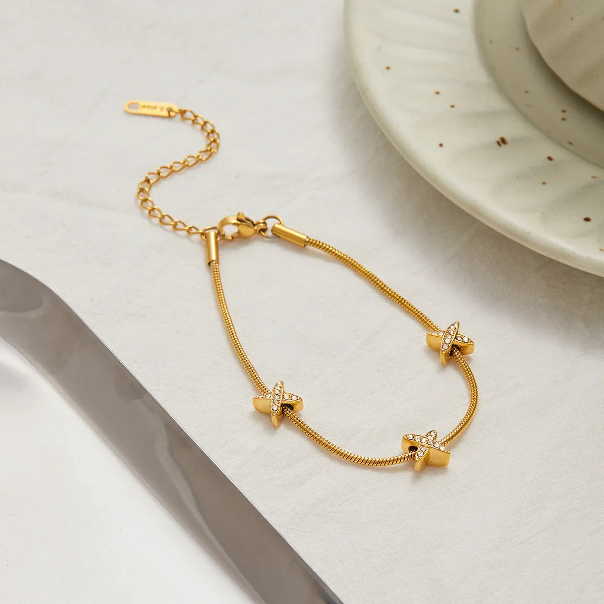 [Royal&Vicky]Brienne Diamant-Kreuz-Fischgrätenarmband