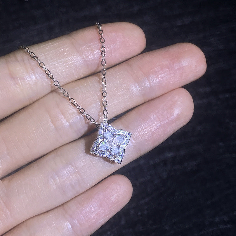 [Royal&Vicky]STAR-CLOVER MOISSANITE NECKLACE
