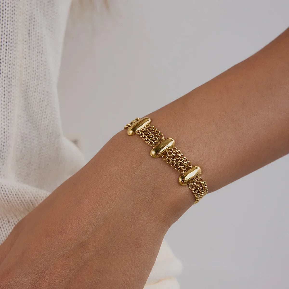 [Royal&Vicky]Kathleen Layered Chain Gold Bracelet