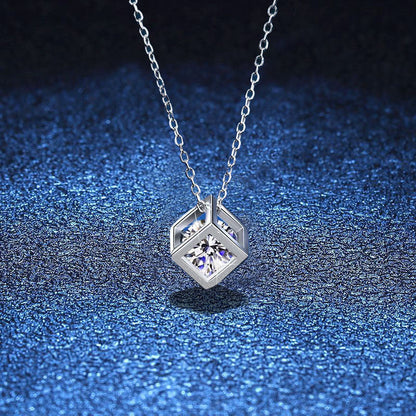 [Royal&Vicky]GEOMETRIC SUGAR-CUBE MOISSANITE NECKLACE