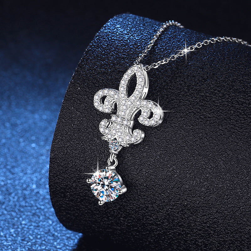[Royal&Vicky]ROYAL FLEUR-DE-LIS MOISSANITE PENDANT NECKLACE