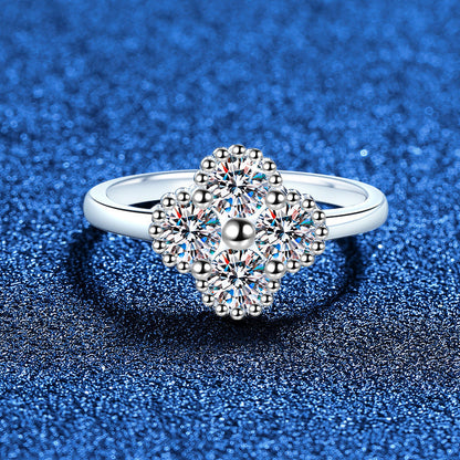 [Royal&Vicky]ELEGANT FOUR-LEAF CLOVER MOISSANITE RING