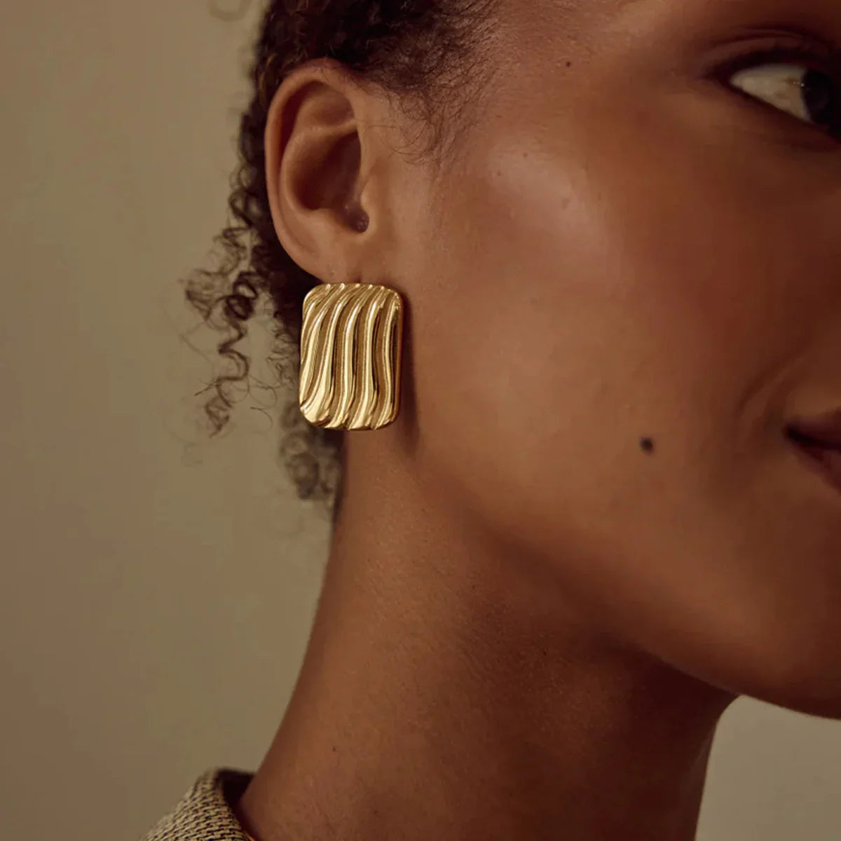 [Royal&Vicky]Colette Gold Earrings