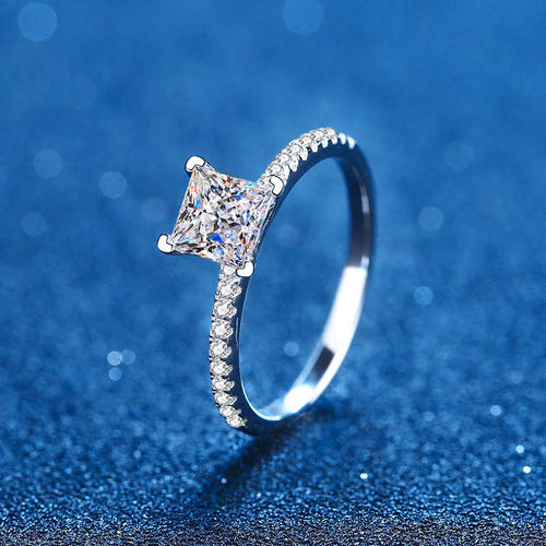 [Royal&Vicky]ELEGANT PRINCESS CUT MOISSANITE ENGAGEMENT RING