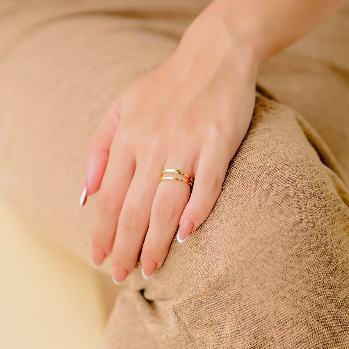 [Royal&Vicky]Olivia Geschichteter Goldring