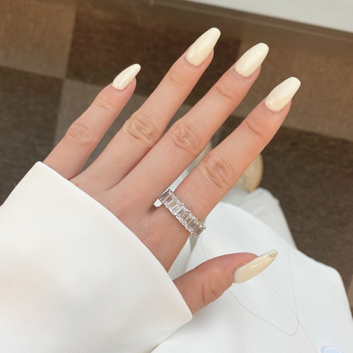 [Royal Jewellery]0.75 Carat Elegant Emerald Cut Tennis Ring
