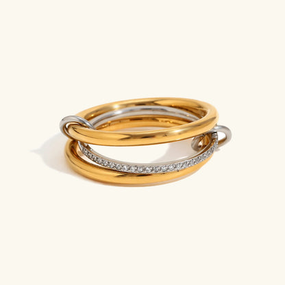 {
  "Royal&Vicky": "ロイヤル＆ヴィッキー",
  "Chastity Diamond Ring Stack": "チャスティティ ダイヤモンド リング スタック"
}