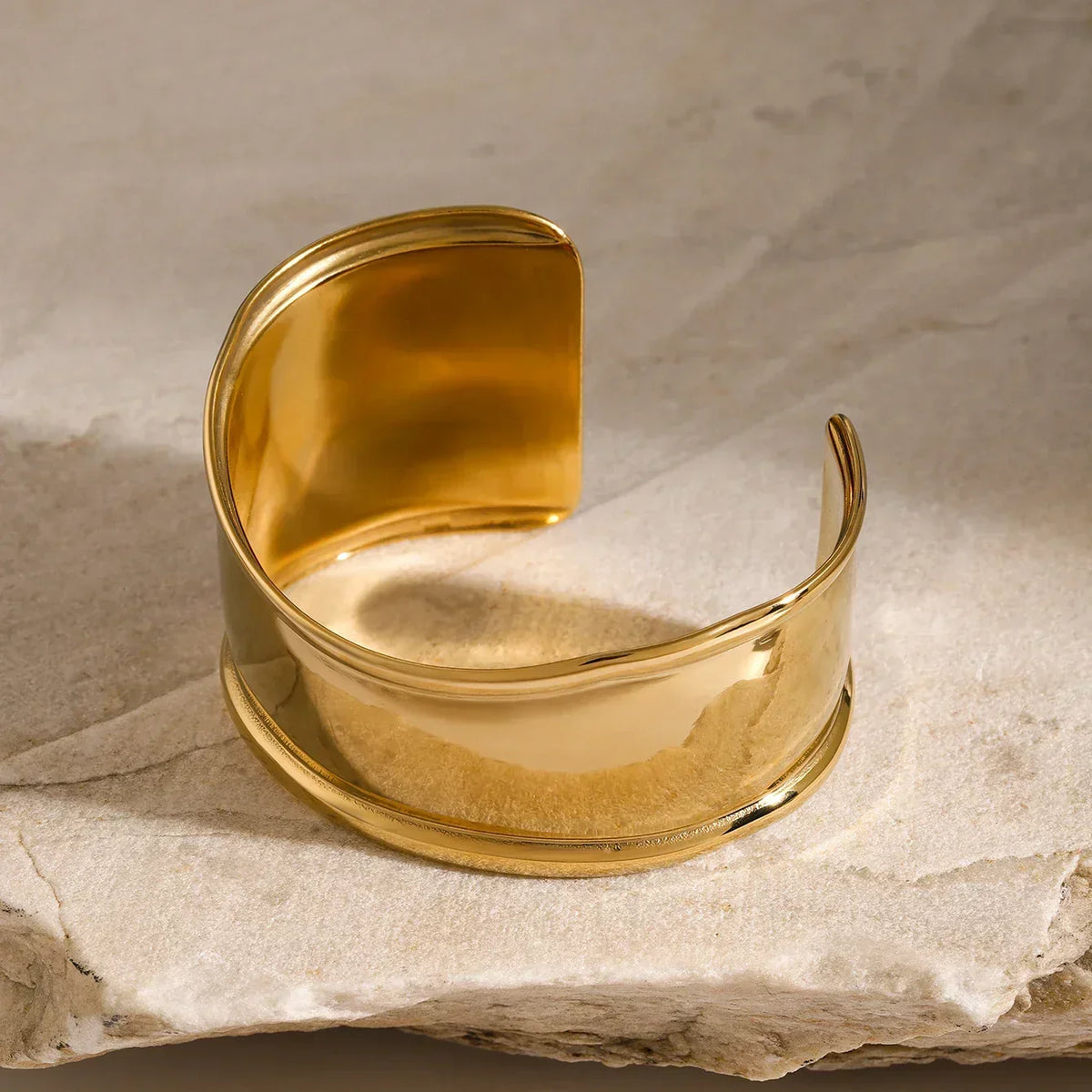 [Royal&Vicky]Nellie Smooth Gold Cuff