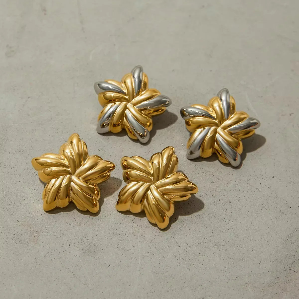 [Royal&Vicky]Thymes Gold Star Ohrringe
