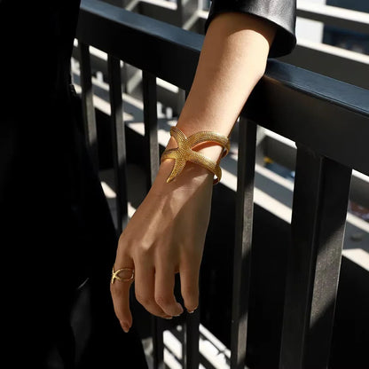[Royal&Vicky]Annika Seestern-Manschette in Gold