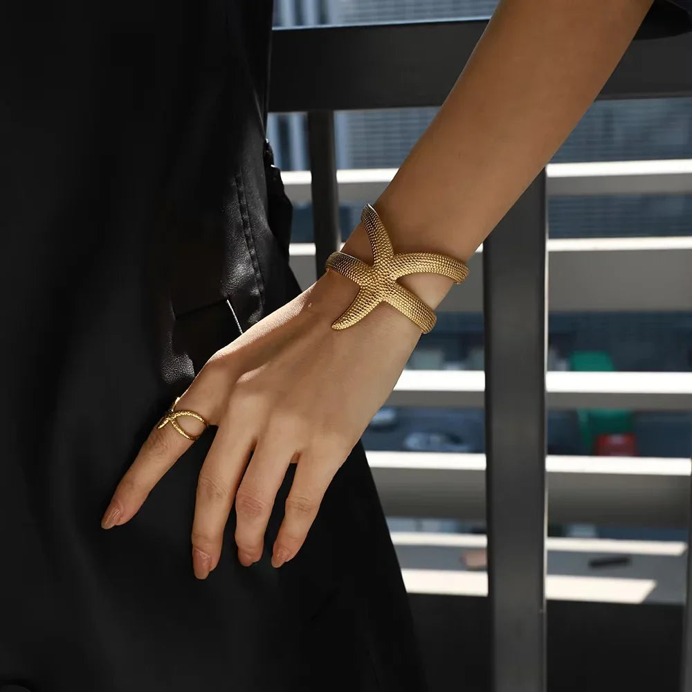 [Royal&Vicky]Annika Seestern-Manschette in Gold