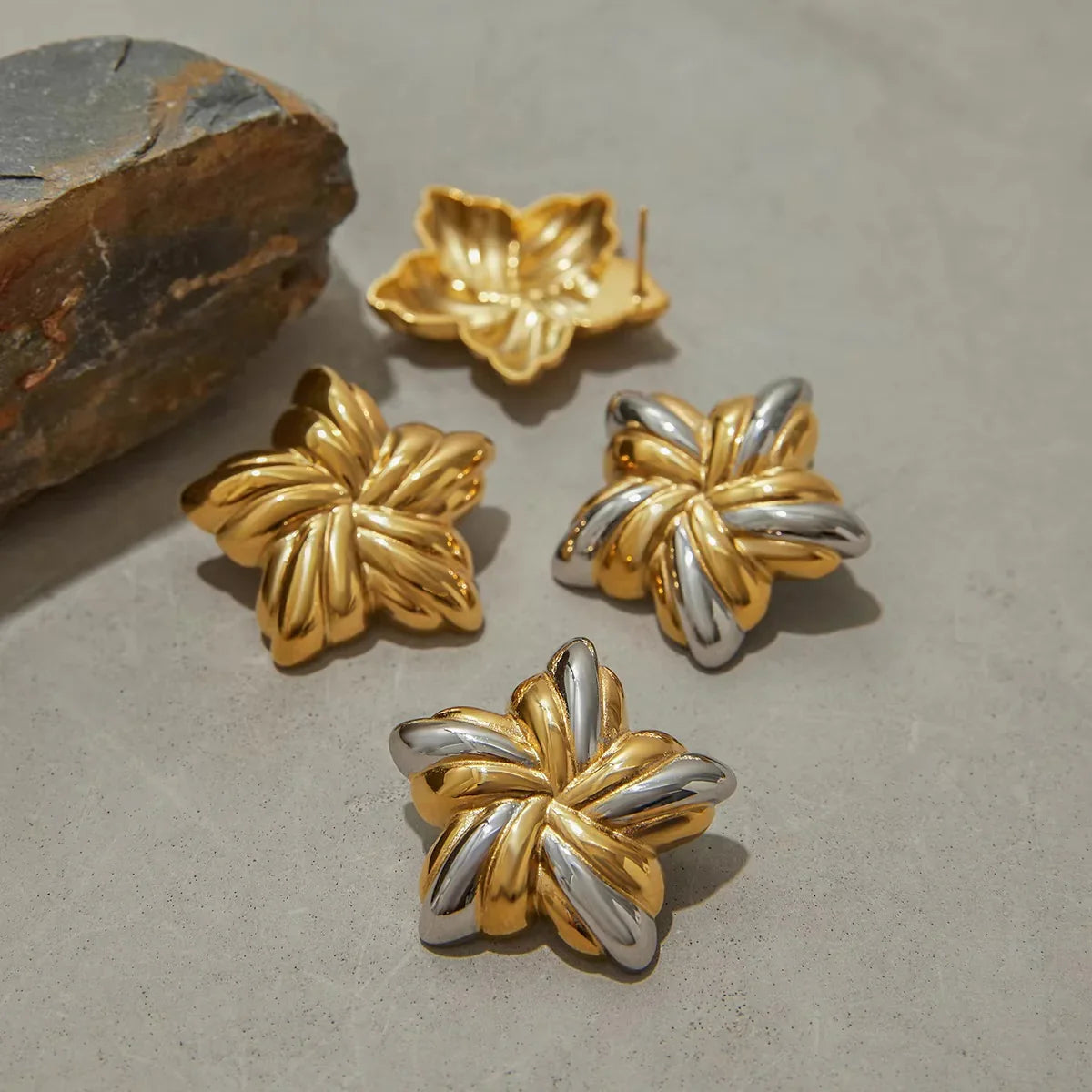 [Royal&Vicky]Thymes Gold Star Ohrringe
