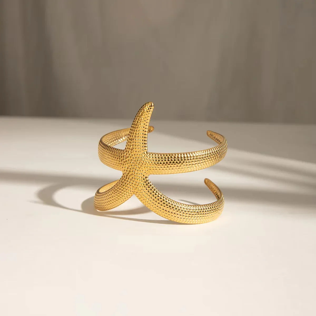 [Royal&Vicky]Annika Seestern-Manschette in Gold