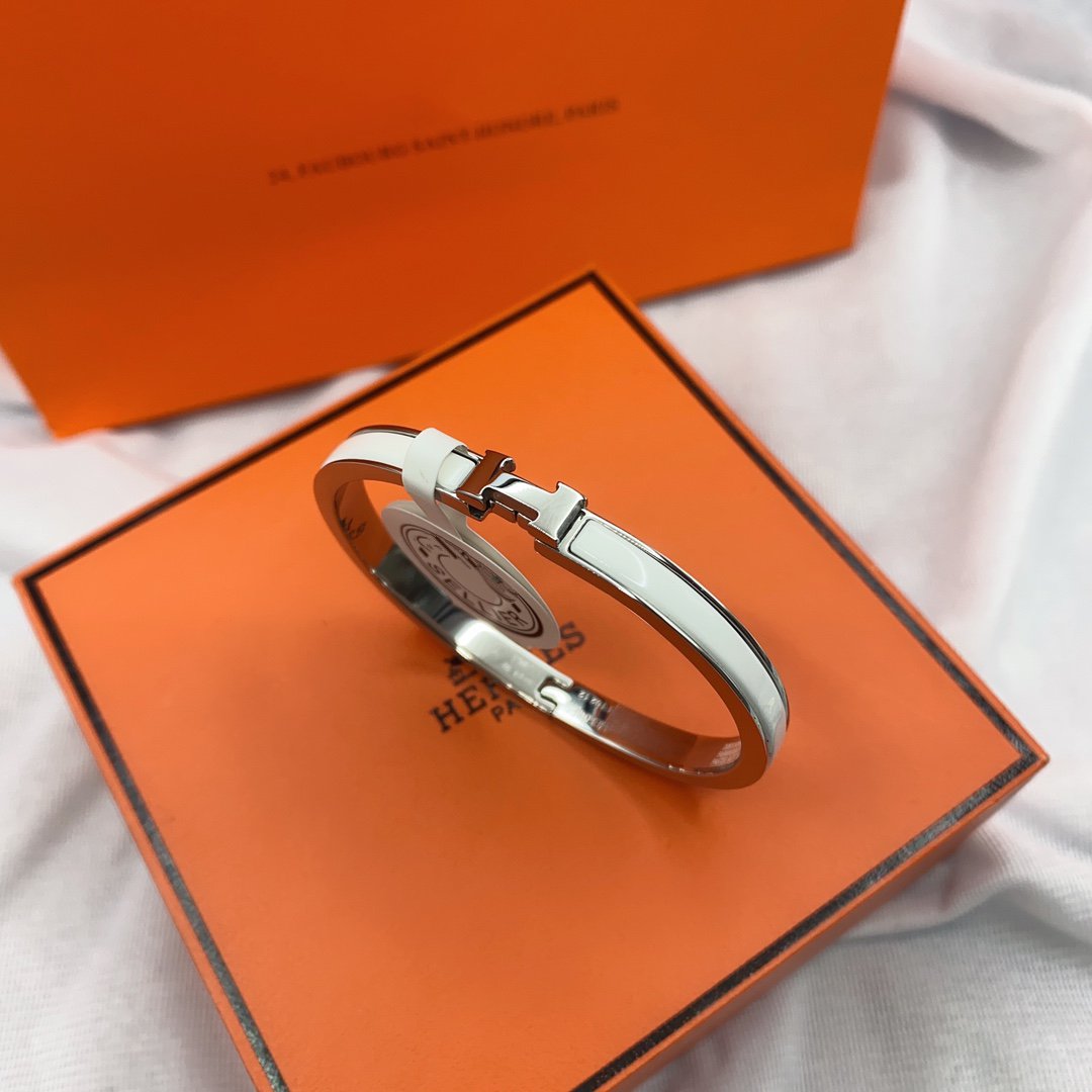 [Royal Jewellery]CLASSIC HM CLIC WHITE 8MM ENAMEL BRACELET