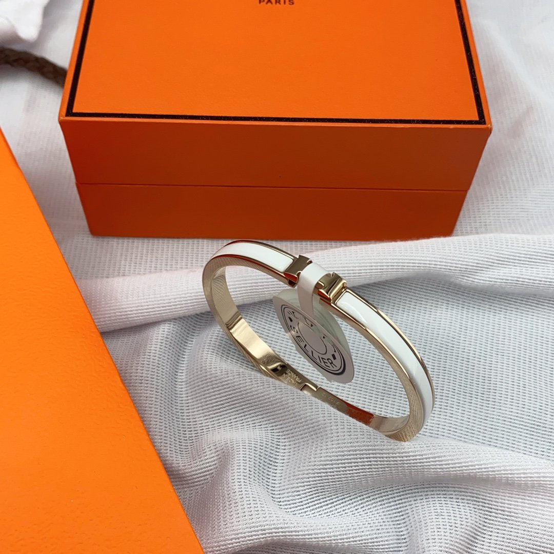 [Royal Jewellery]CLASSIC HM CLIC WHITE 8MM ENAMEL BRACELET