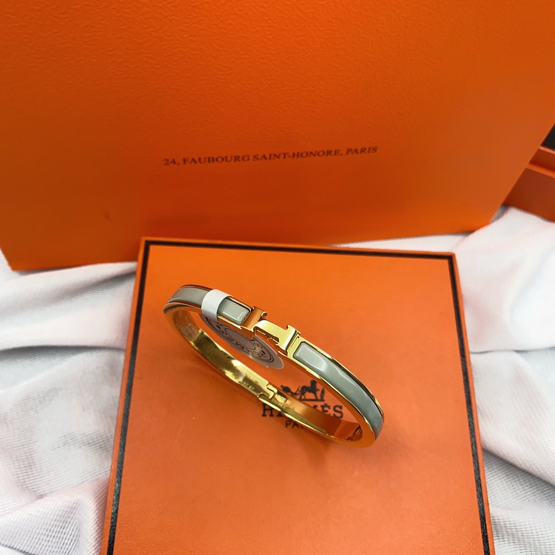 [Royal Jewellery]CLASSIC HM CLIC GREEN 8MM ENAMEL BRACELET