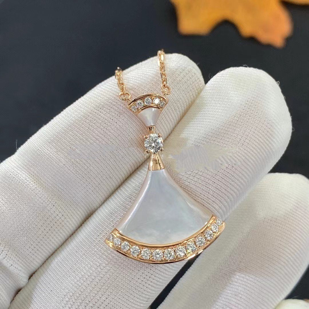 [ROYAL]DREAM NECKLACE MOP PINK GOLD DIAMOND