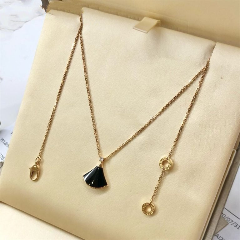 [ROYAL]DREAM NECKLACE ONYX 1 DIAMOND