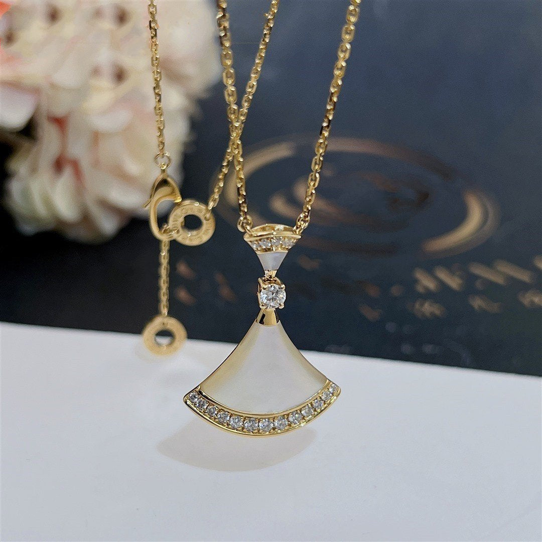 [ROYAL]DREAM NECKLACE MOP GOLD DIAMOND