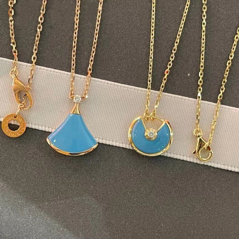 [ROYAL]AMULETTE GOLD TURQUOISE NECKLACE