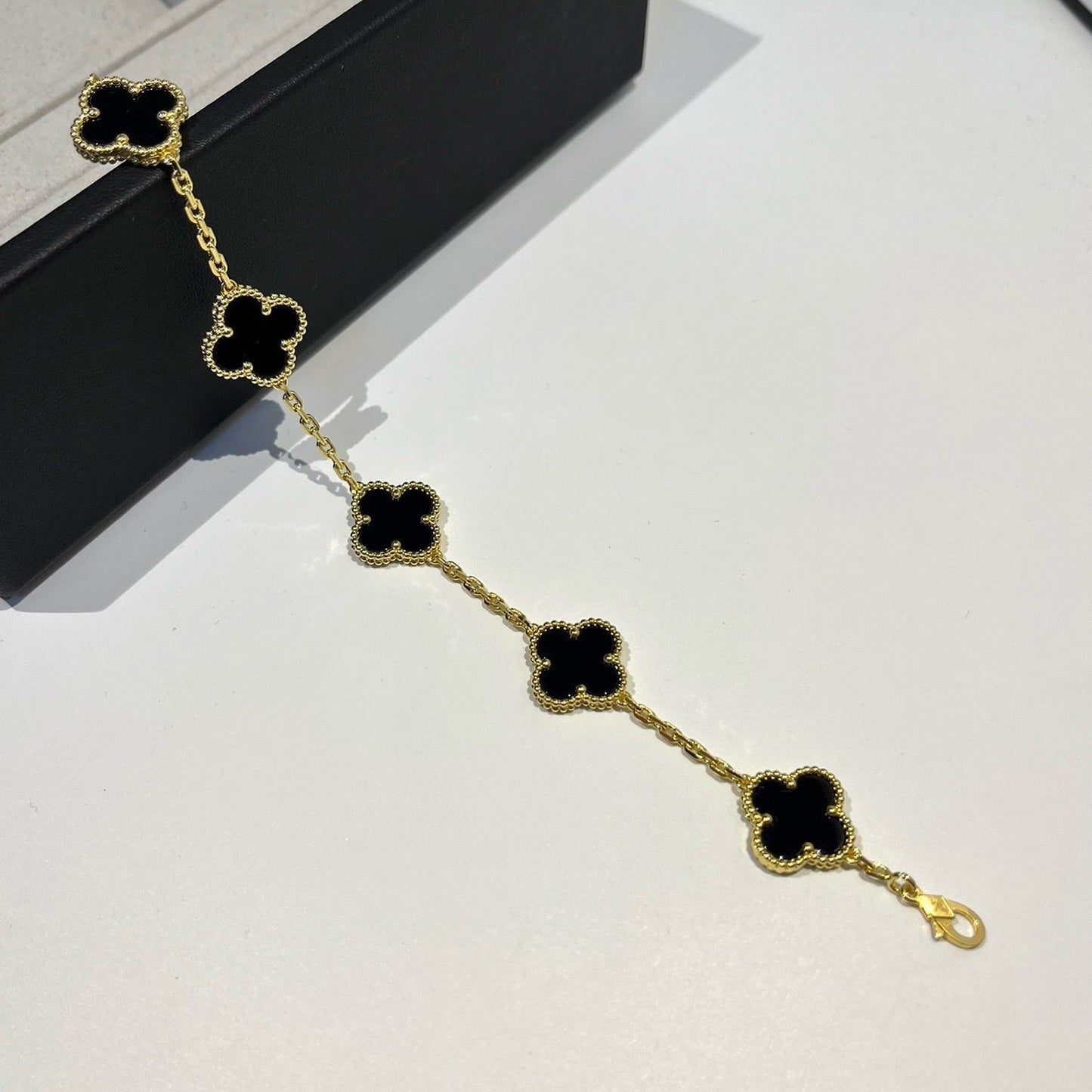 [ROYAL]CLOVER  5 MOTIFS BLACK ONYX BRACELET