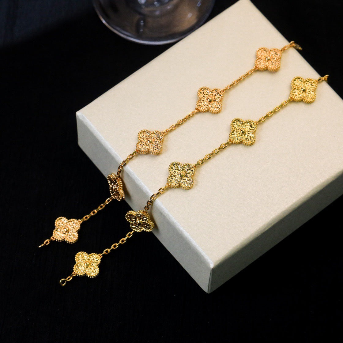 [Royal Jewellery]CLOVER 5 MOTIFS BRONZING BRACELET