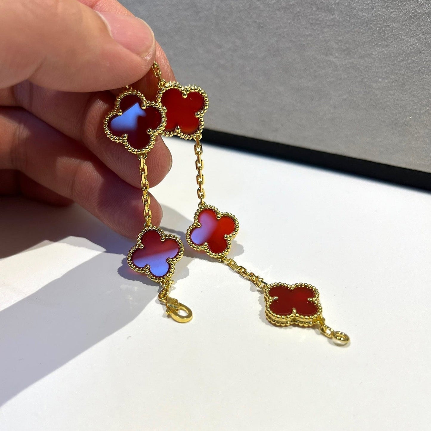 [Royal Jewellery]CLOVER 5 MOTIFS RED AGATE  BRACELET