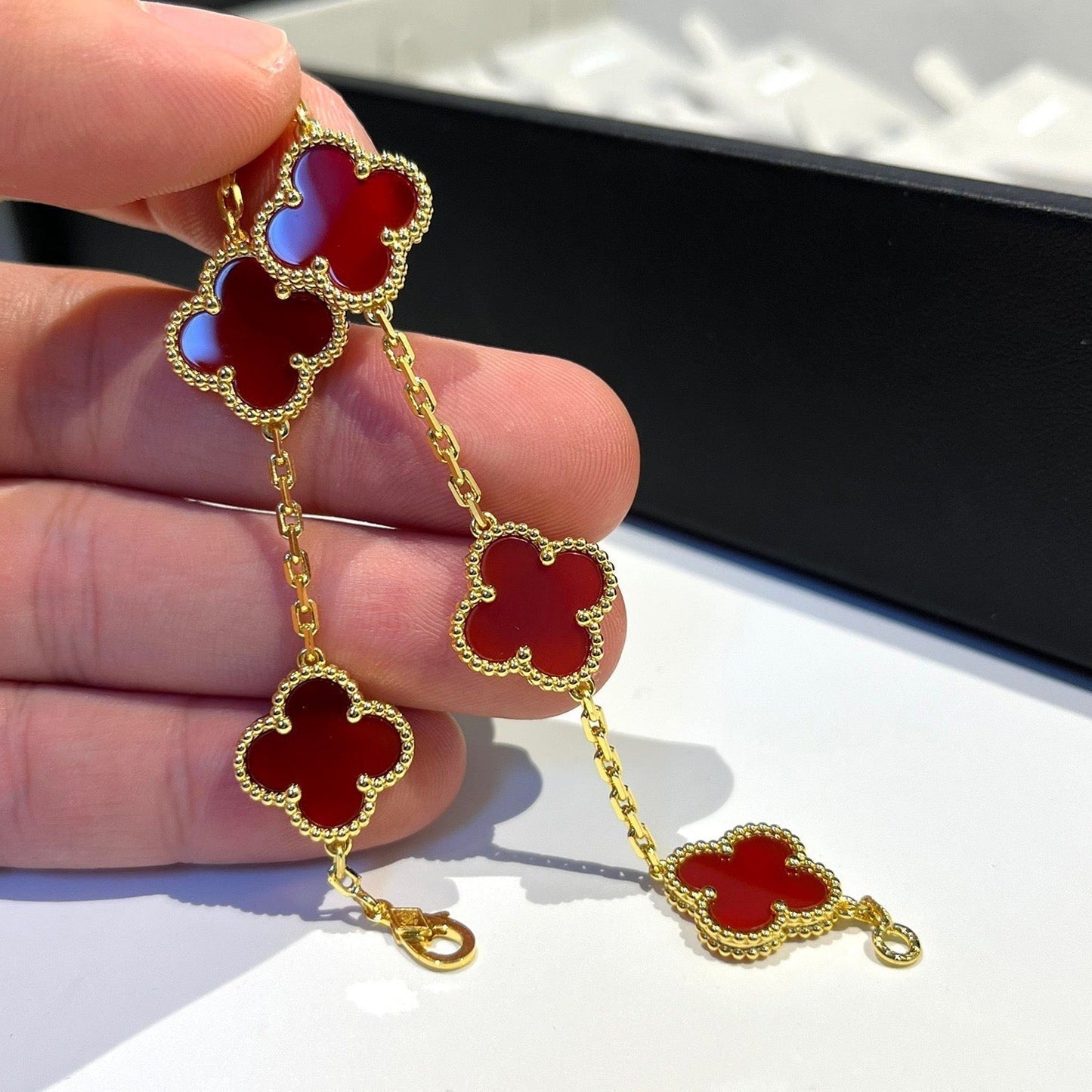 [Royal Jewellery]CLOVER 5 MOTIFS RED AGATE  BRACELET