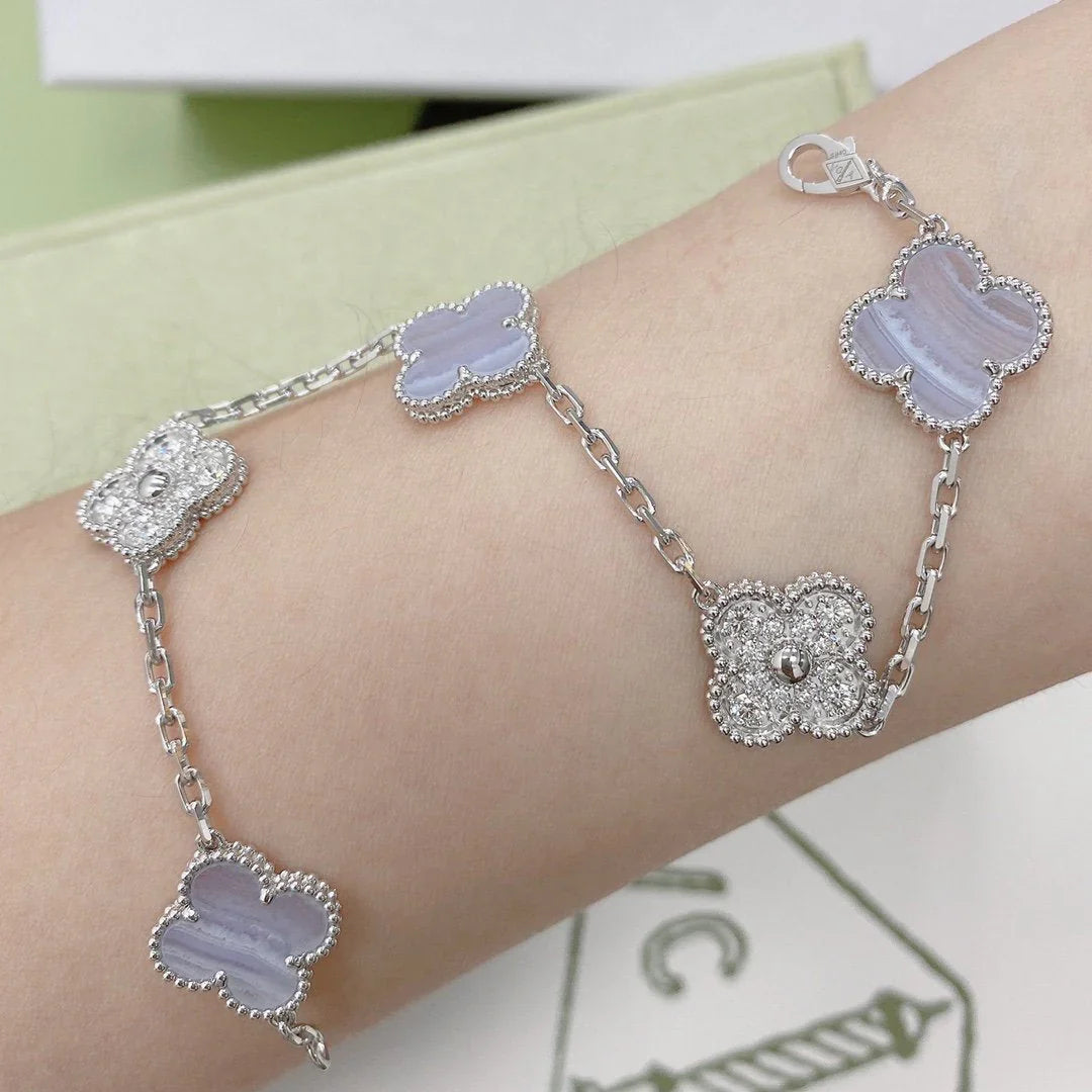 [Royal Jewellery] CLOVER 5 MOTIF PURPLE CHALCEDONY BRACELET COLLECTION