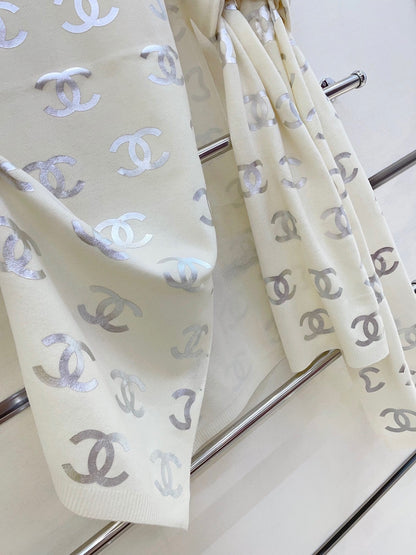 SCARF 190 CM IN WHITE CASHMERE WITH SILVER LOGO 401169