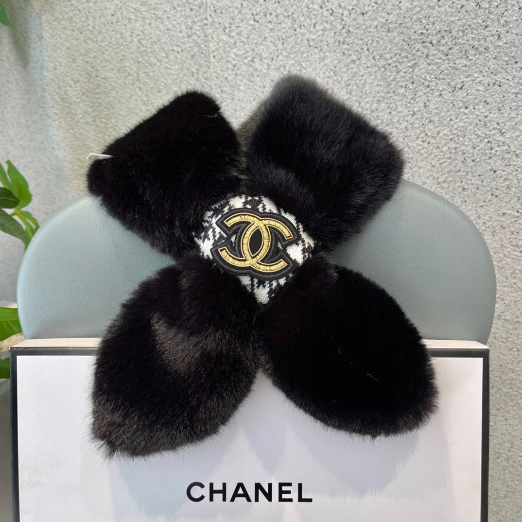 SCARF IN BLACK RABBIT FUR 397452