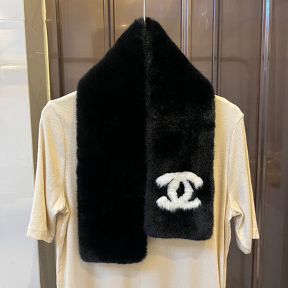 SCARF IN BLACK RABBIT FUR WITH WHITE LOGO 397438