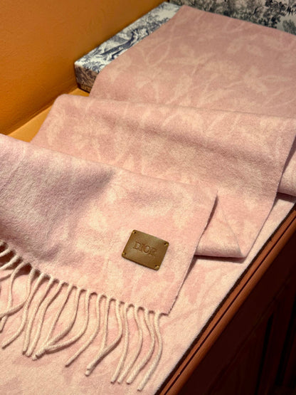 SCARF 180 CM IN BABY PINK MONOGRAM CASHMERE 394643