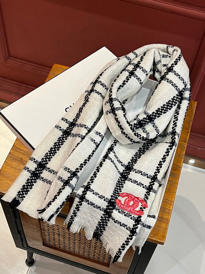 SCARF 190 CM IN WHITE MIX BLACK CASHMERE WITH RED LOGO 396472