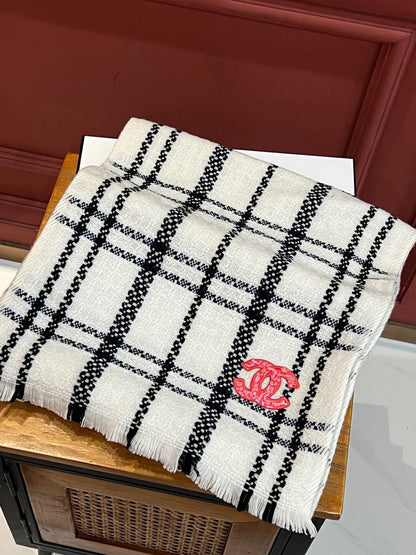 SCARF 190 CM IN WHITE MIX BLACK CASHMERE WITH RED LOGO 396472