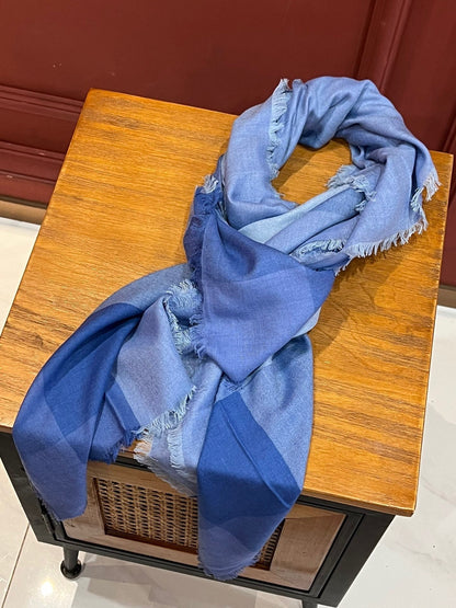 SQUAR SCARF 153 CM IN AZURE BLUE CASHMERE 413790