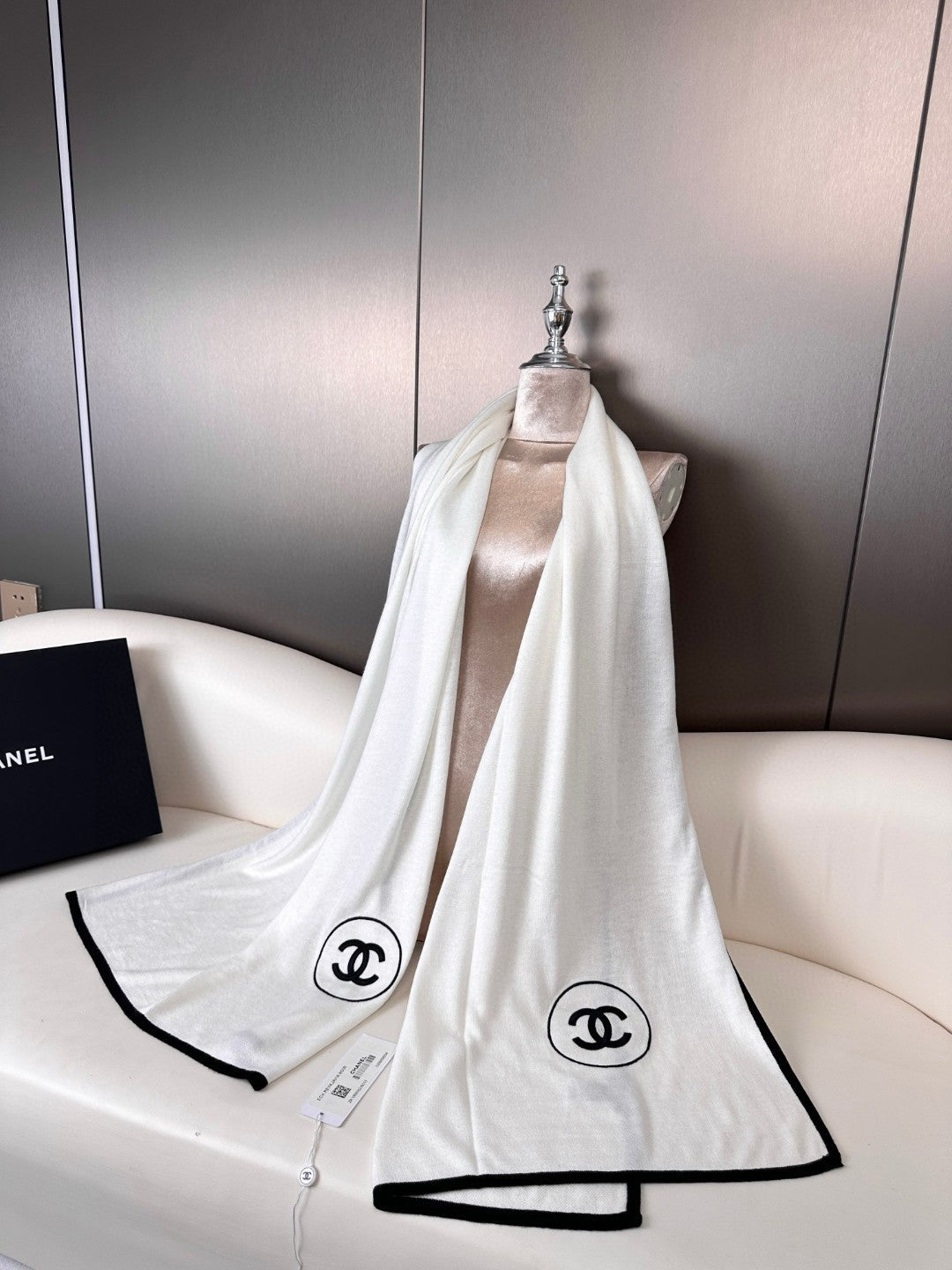 LONG SCARF 200 CM IN WHITE CASHMERE AND SILK 396410