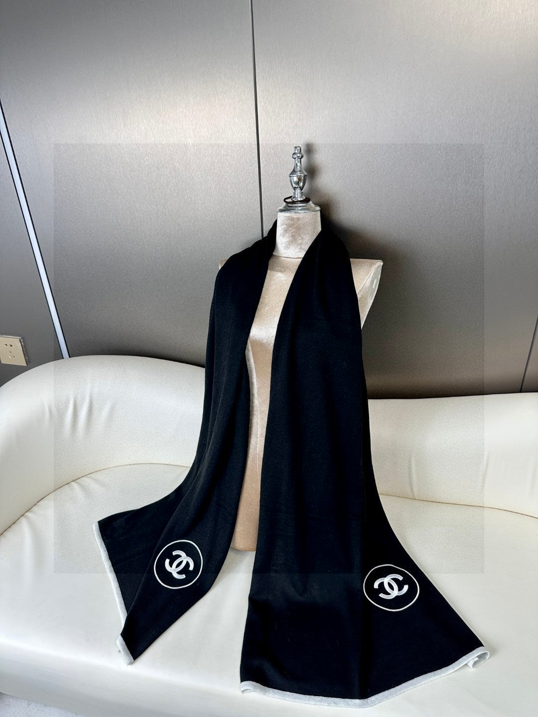 LONG SCARF 200 CM IN BLACK CASHMERE AND SILK 396411