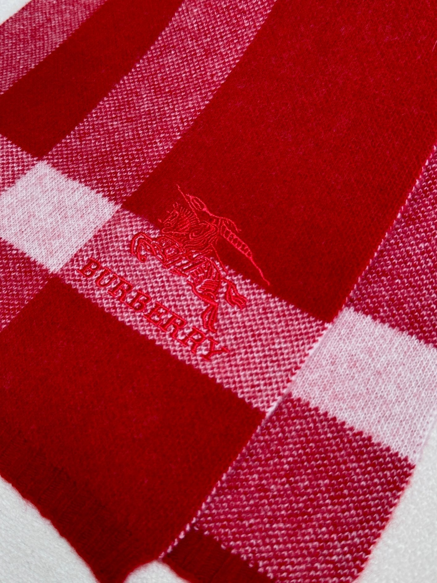 SCARF 190 CM IN CHERRY RED CASHMERE  398397