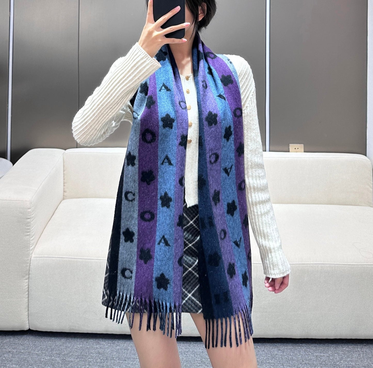 STARS AND STRIPES PRINT SCARF 183 CM IN BLACK AND COLORFUL COTTON WOOL 410184