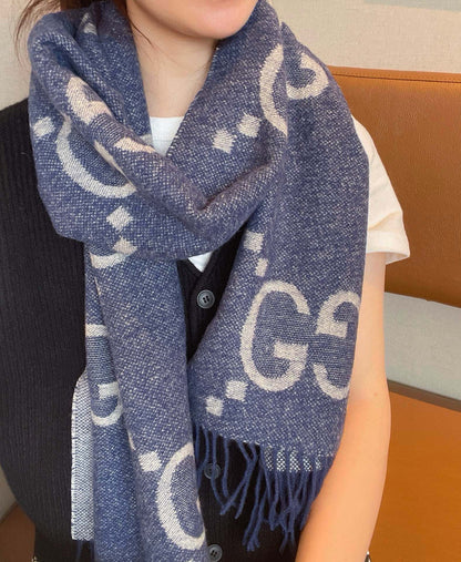 GG JACQUARD PATTERN KNIT SCARF 195 CM WITH TASSELS NAVY BLUE 403747