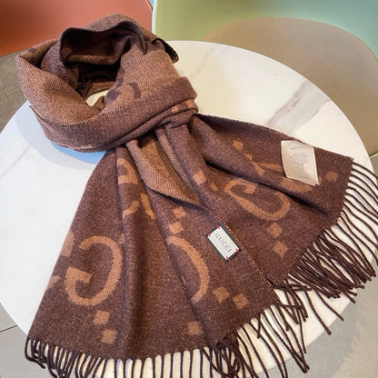 GG JACQUARD PATTERN KNIT SCARF 195 CM WITH TASSELS CHESTNUT BROWN 403749