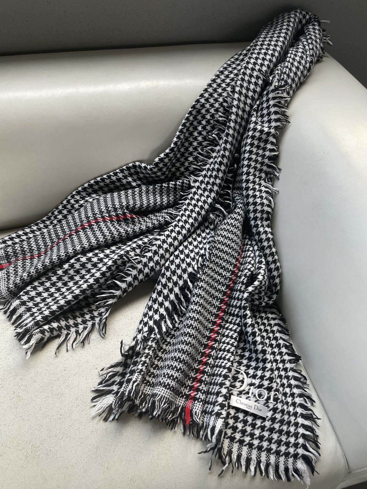 HOUNDSTOOTH SCARF 200 CM IN BLACK MIX WHITE WOOL 399969